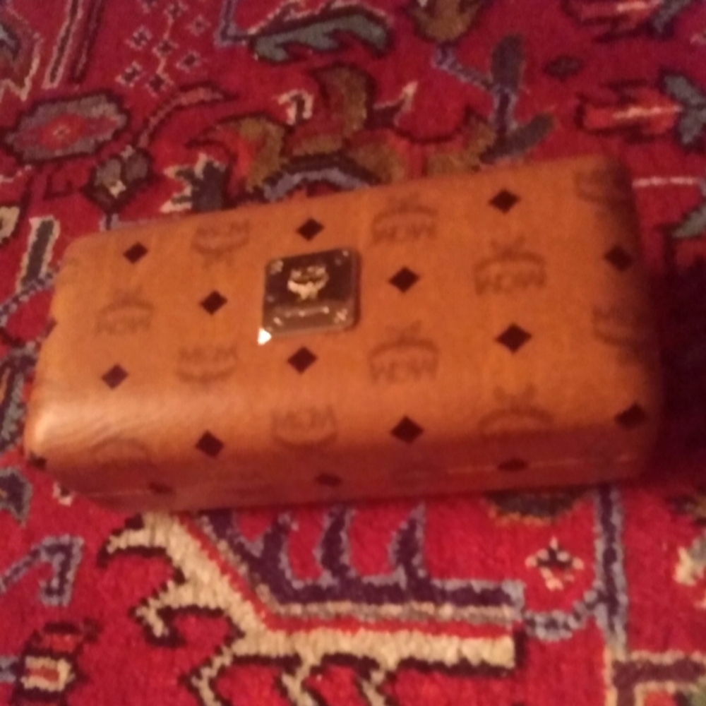 Brand New Authentic MCM eyeglass case with  cleaning  cloth